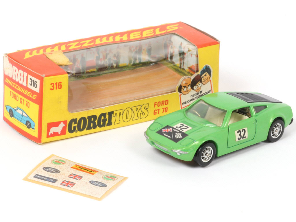 Lot 172 - CORGI TOYS (GB) (1)