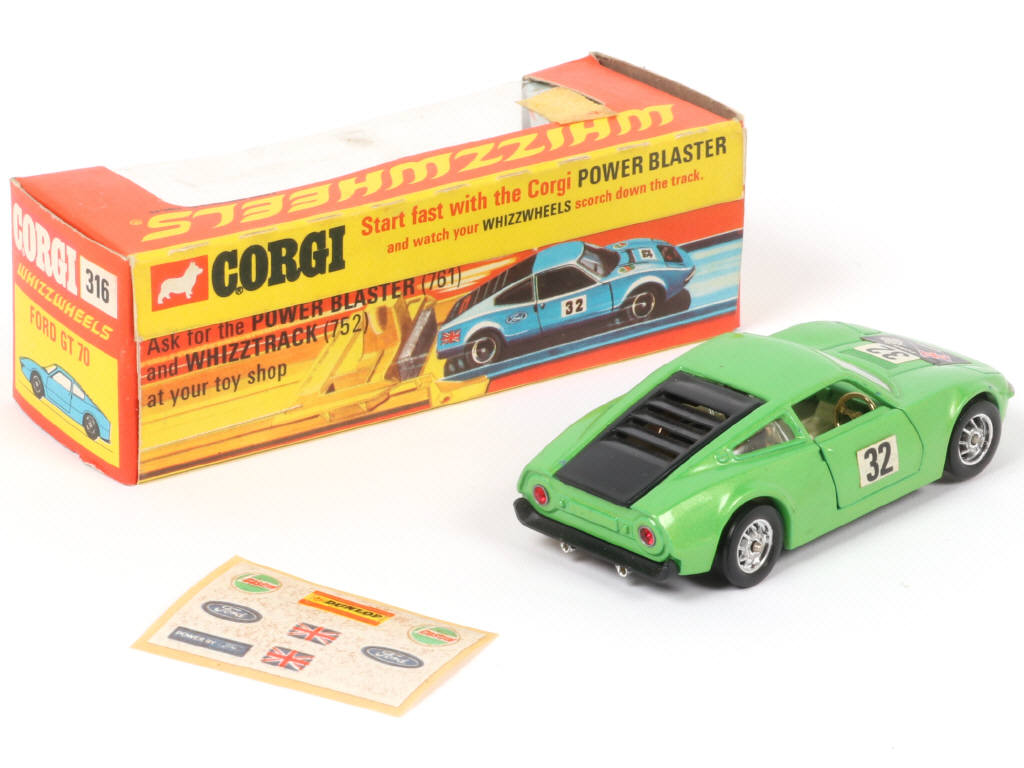 Lot 172 - CORGI TOYS (GB) (1)