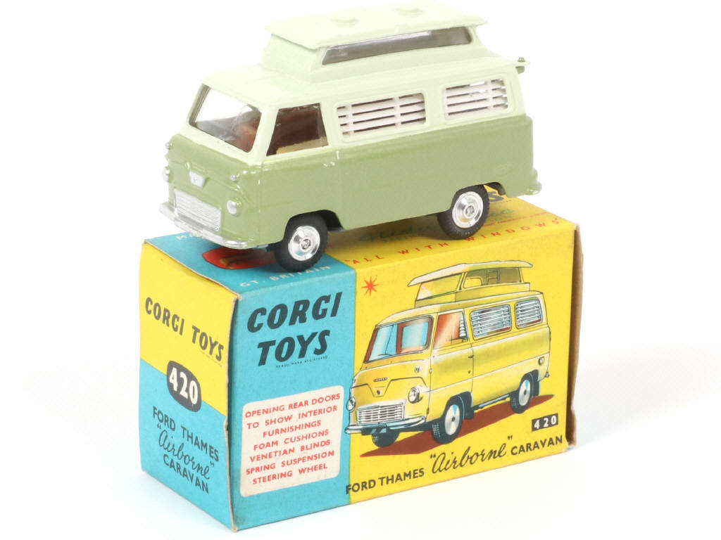 Lot 179 - CORGI TOYS (GB) (1)