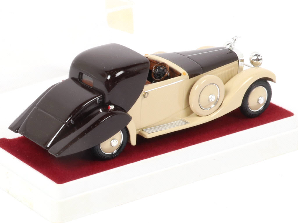 Lot 207 - ELEGANCE (FRANCE) (1)