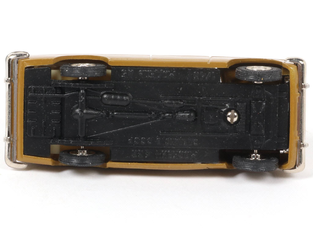 Lot 89 - NOVOEXPORT (URSS) (1)