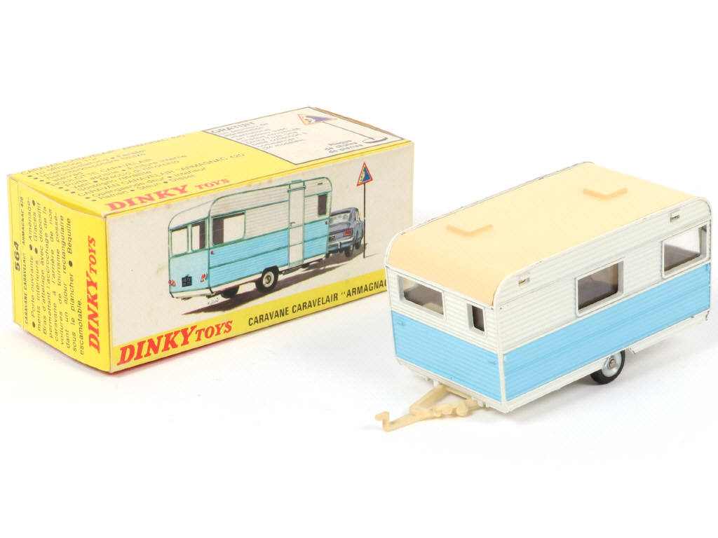 Lot 325 - DINKY TOYS (FRANCE) (1)