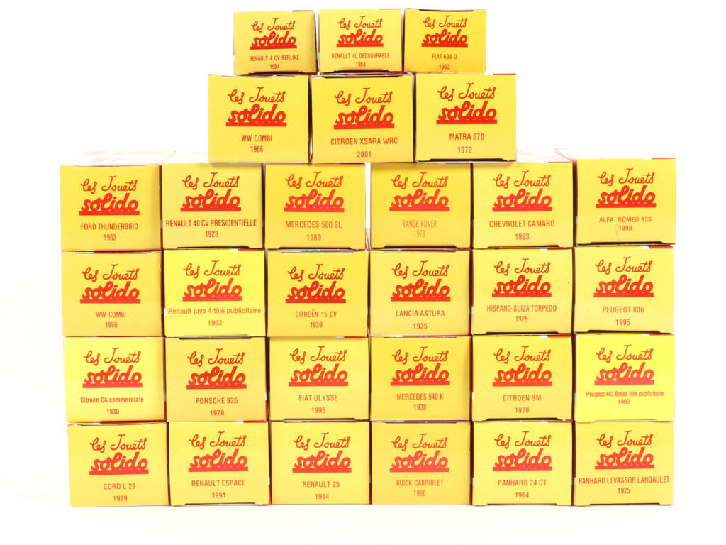 Lot 117 - EDITIONS HACHETTE (FRANCE) (30)