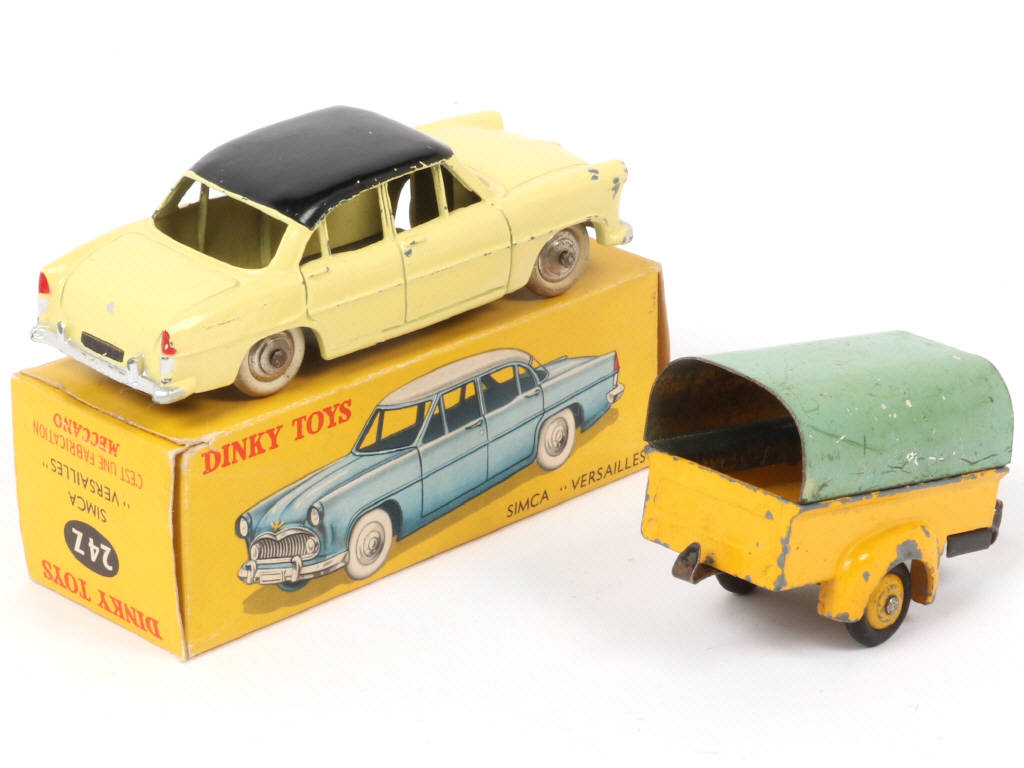 Lot 70 - DINKY TOYS (FRANCE) (2)