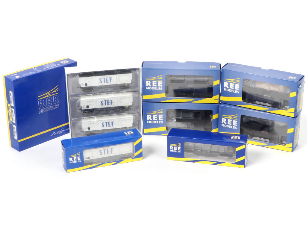 Lot 64 - REE MODELES (FRANCE) (9)