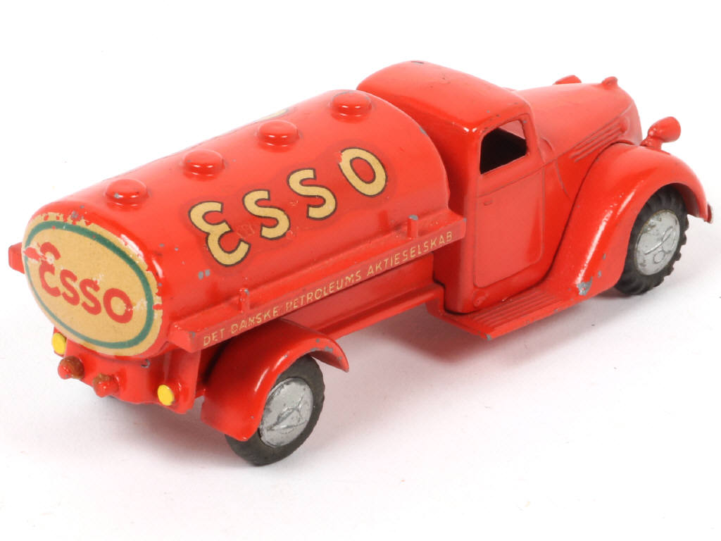 Lot 137 - TEKNO (DANEMARK) (1)