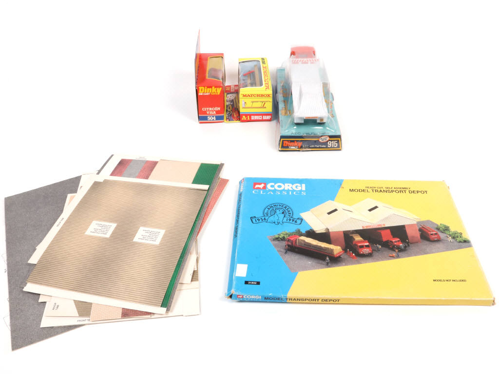 Lot 120 - DIVERS (GB) (4)