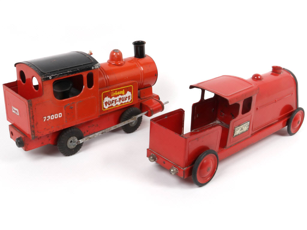 Lot 82 - TRI-ANG (GB) (2)