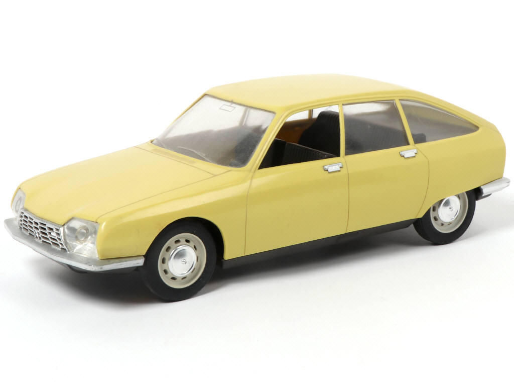 Lot 28 - MONT BLANC (FRANCE) (1)