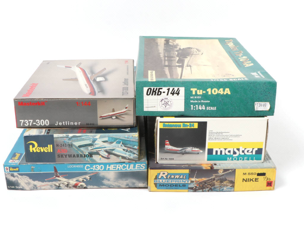 Lot 12 - DIVERS (6)