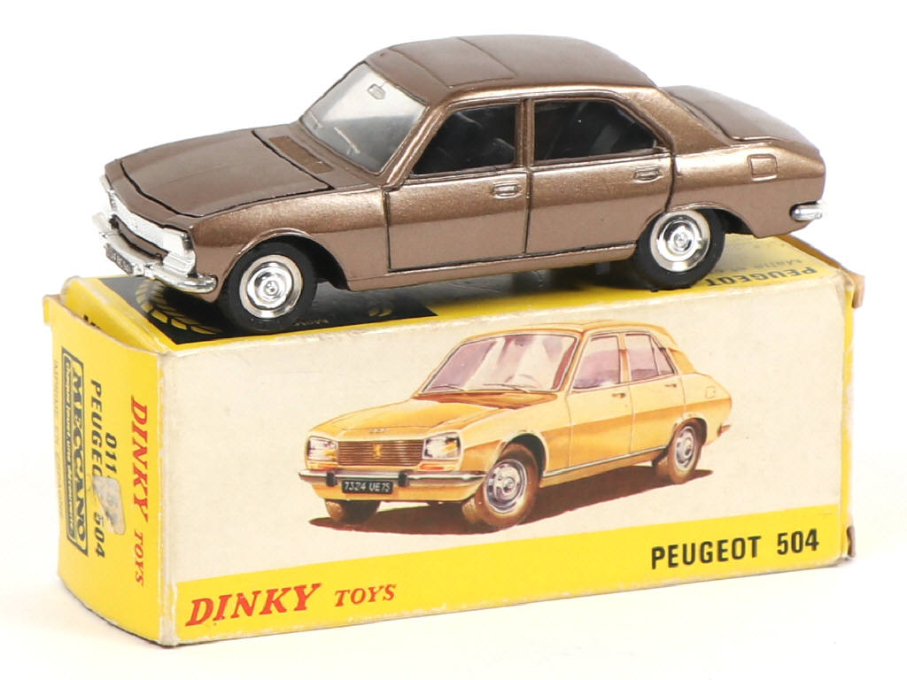 Lot 295 - DINKY TOYS (FRANCE) (1)