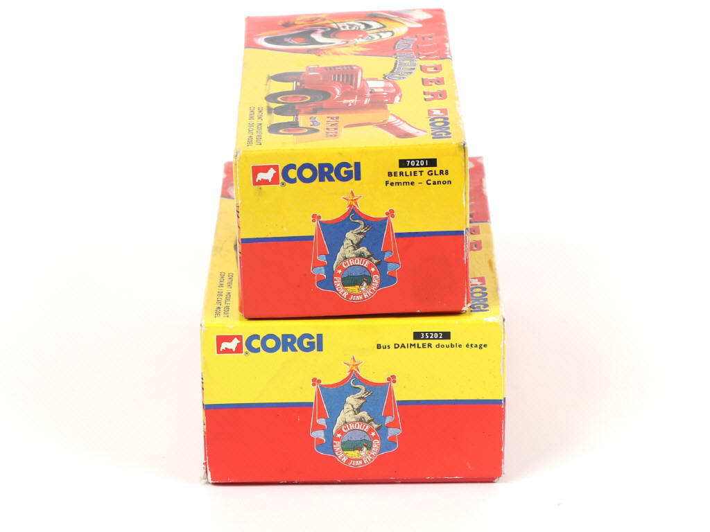 Lot 203 - CORGI TOYS (GB) (2)