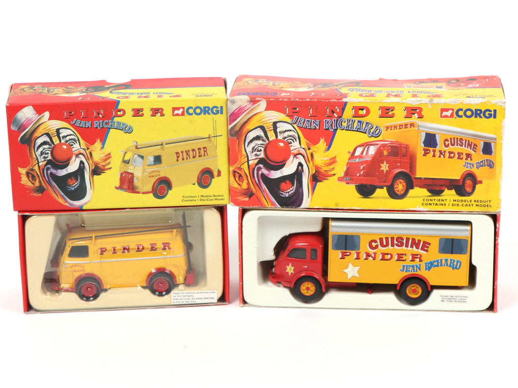 Lot 204 - CORGI TOYS (GB) (2)