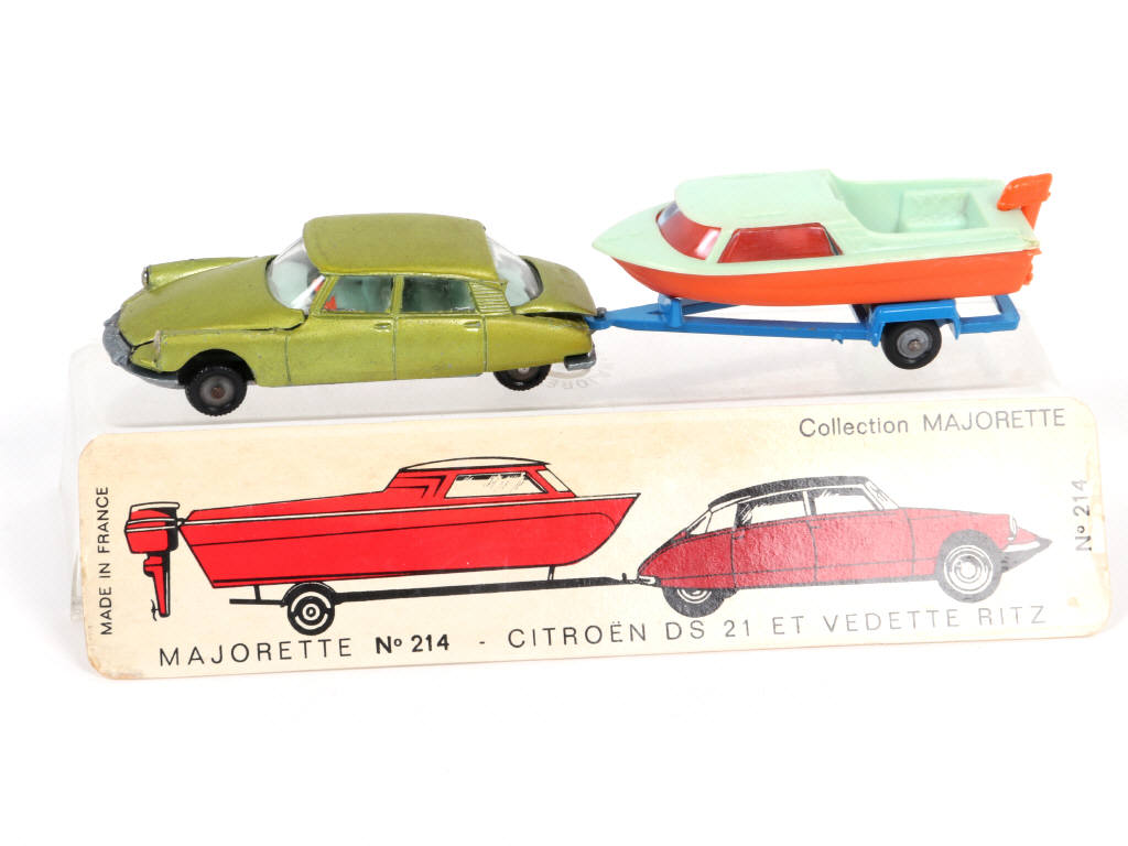Lot 23 - MAJORETTE (FRANCE) (1)