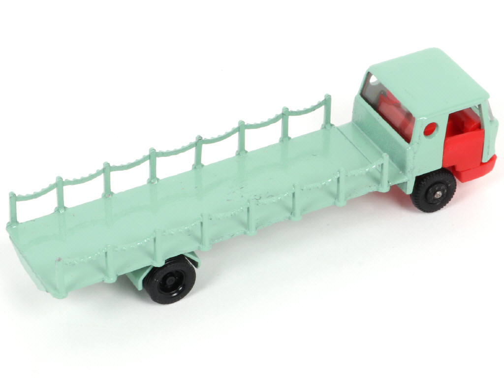 Lot 42 - MAJORETTE (FRANCE) (1)