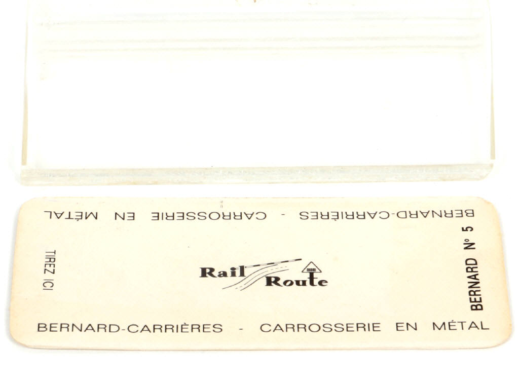 Lot 45 - MAJORETTE (FRANCE) (1)