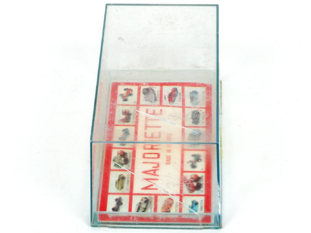 Lot 74 - MAJORETTE (FRANCE) (1)