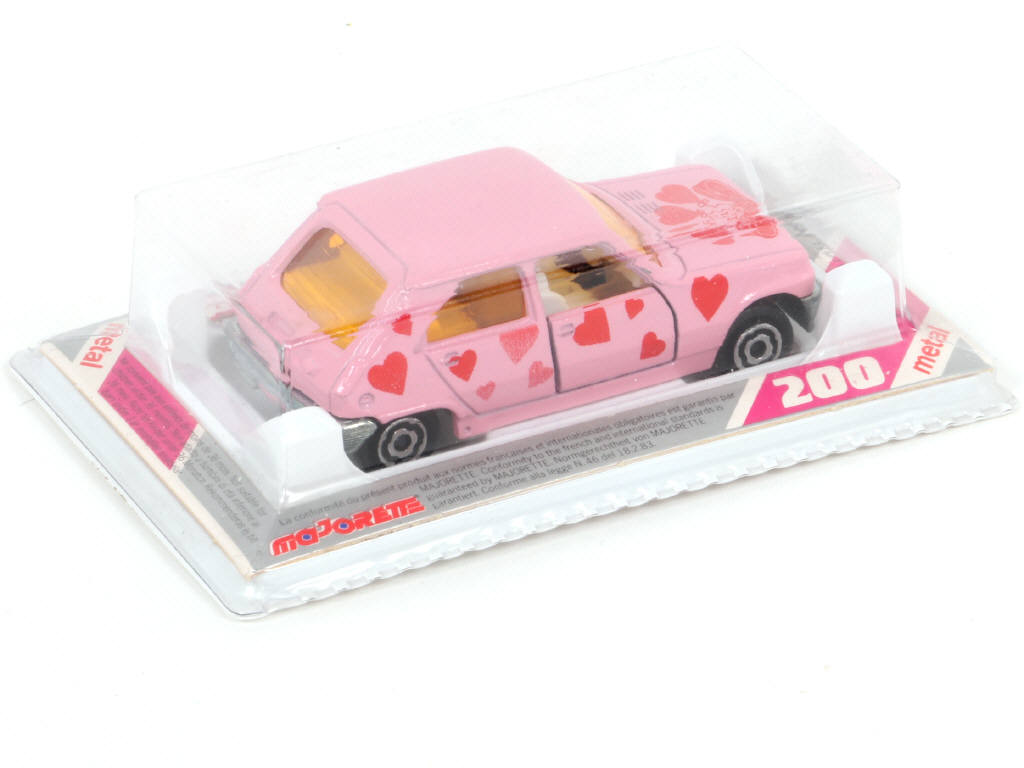 Lot 136 - MAJORETTE (FRANCE) (1)