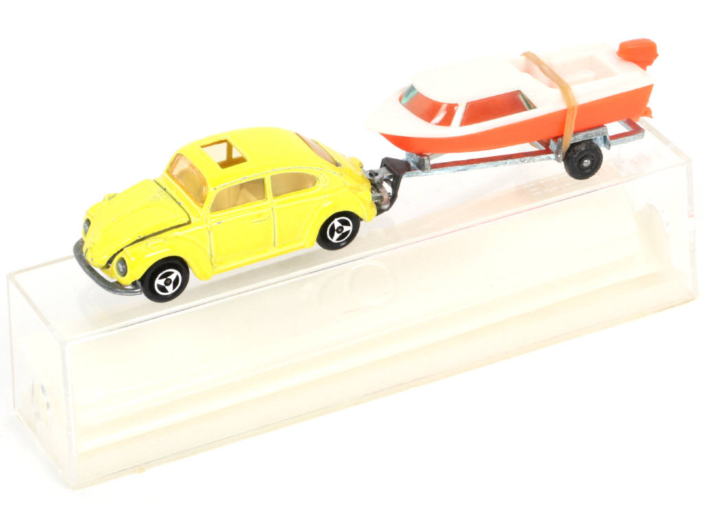 Lot 153 - MAJORETTE (FRANCE) (1)