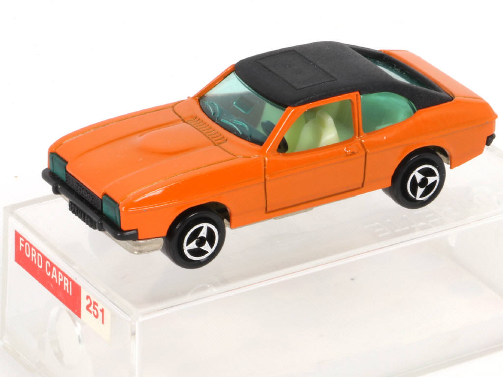 Lot 204 - MAJORETTE (FRANCE) (1)