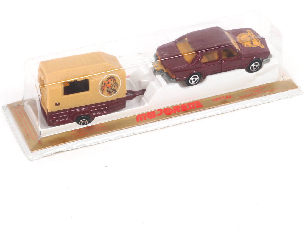 Lot 220 - MAJORETTE (FRANCE) (1)