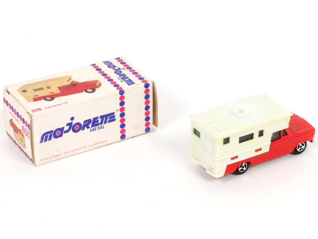 Lot 178 - MAJORETTE (FRANCE) (1)