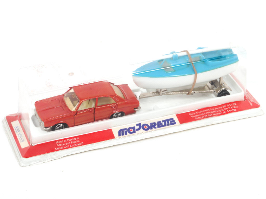 Lot 246 - MAJORETTE (FRANCE) (1)