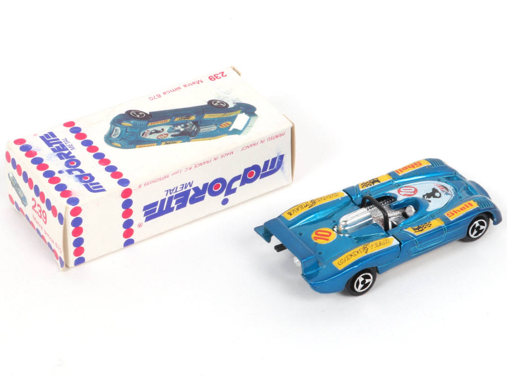 Lot 247 - MAJORETTE (FRANCE) (1)