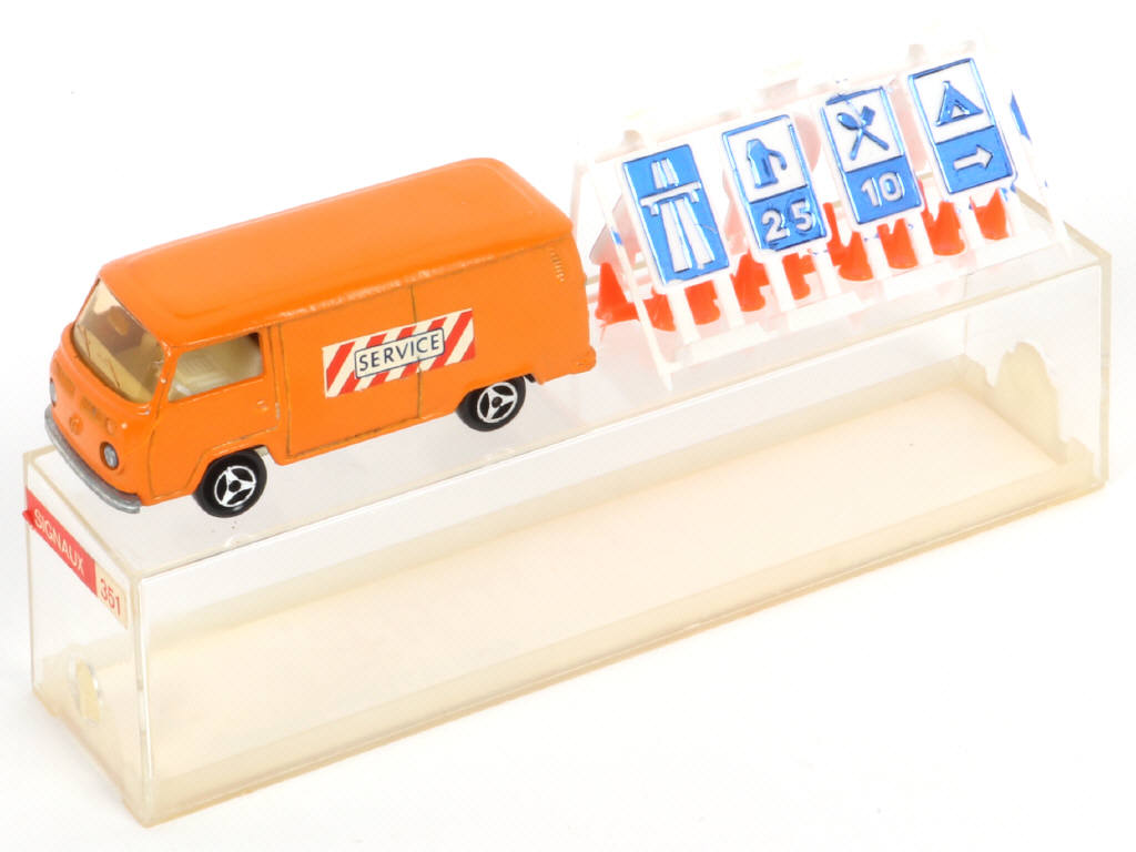 Lot 129 - MAJORETTE (FRANCE) (1)