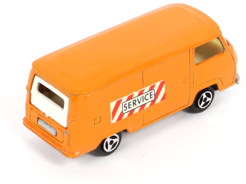 Lot 129 - MAJORETTE (FRANCE) (1)