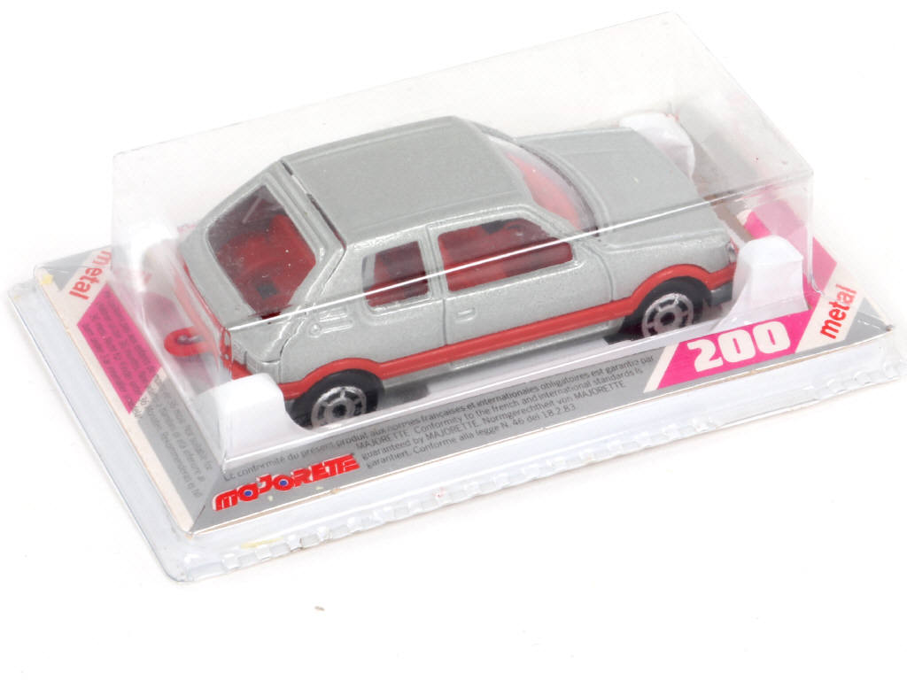 Lot 256 - MAJORETTE (FRANCE) (1)