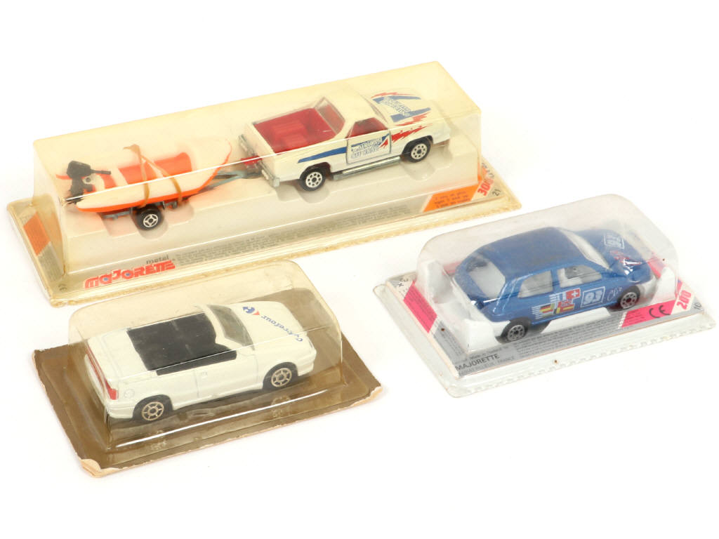 Lot 290 - MAJORETTE (FRANCE) (3)