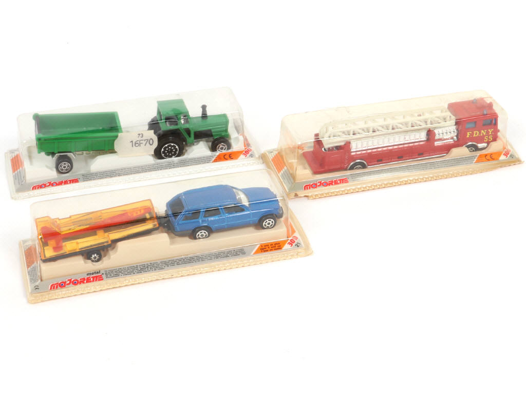 Lot 295 - MAJORETTE (FRANCE) (3)
