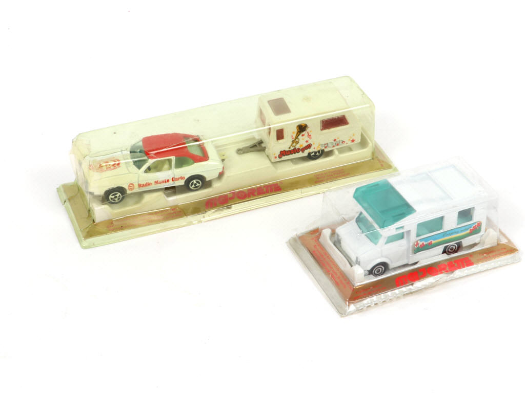 Lot 311 - MAJORETTE (FRANCE) (2)