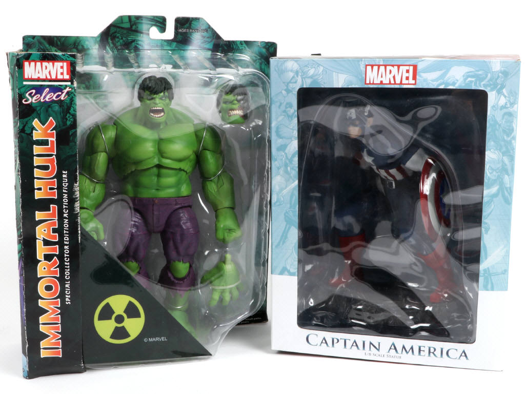 Lot 105 - DIVERS (2)