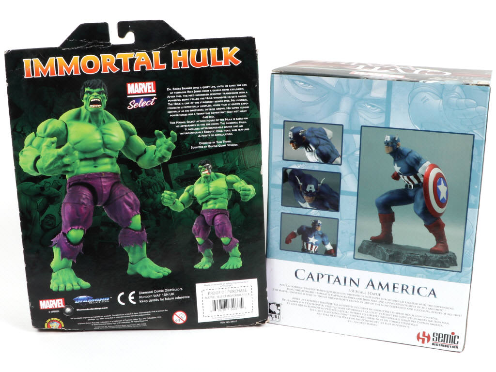 Lot 105 - DIVERS (2)