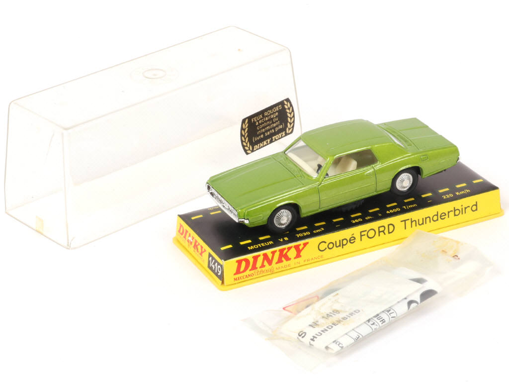 Lot 581 - DINKY TOYS (FRANCE) (1)
