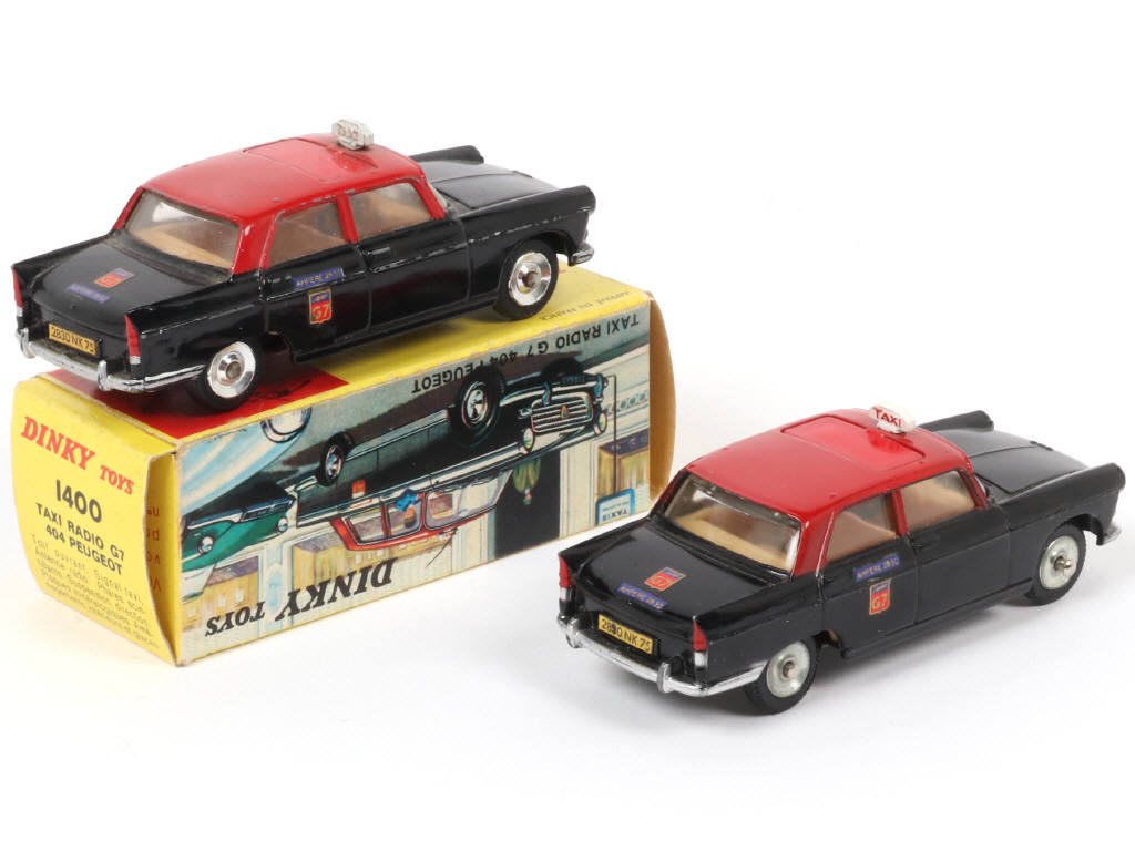 Lot 540 - DINKY TOYS (FRANCE) (3)