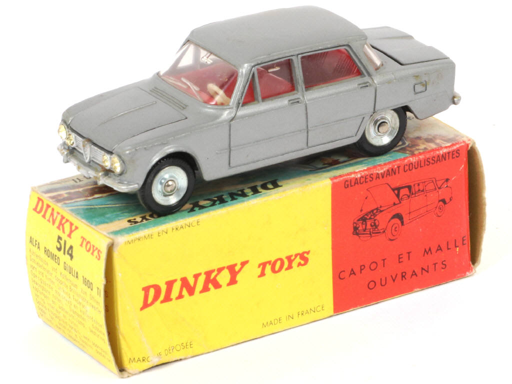 Lot 575 - DINKY TOYS (FRANCE) (1)