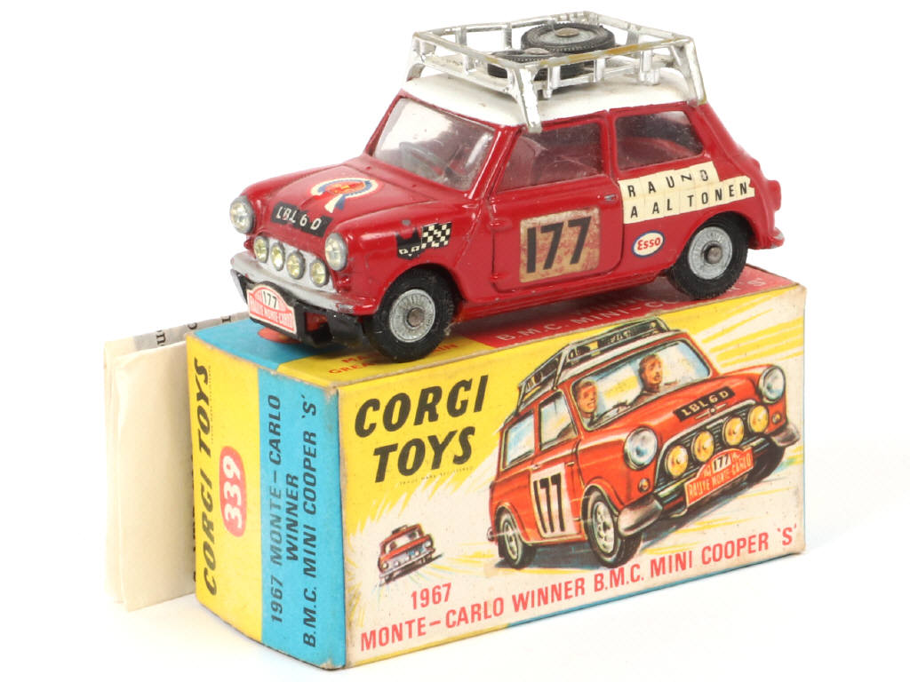 Lot 403 - CORGI TOYS (GB) (1)