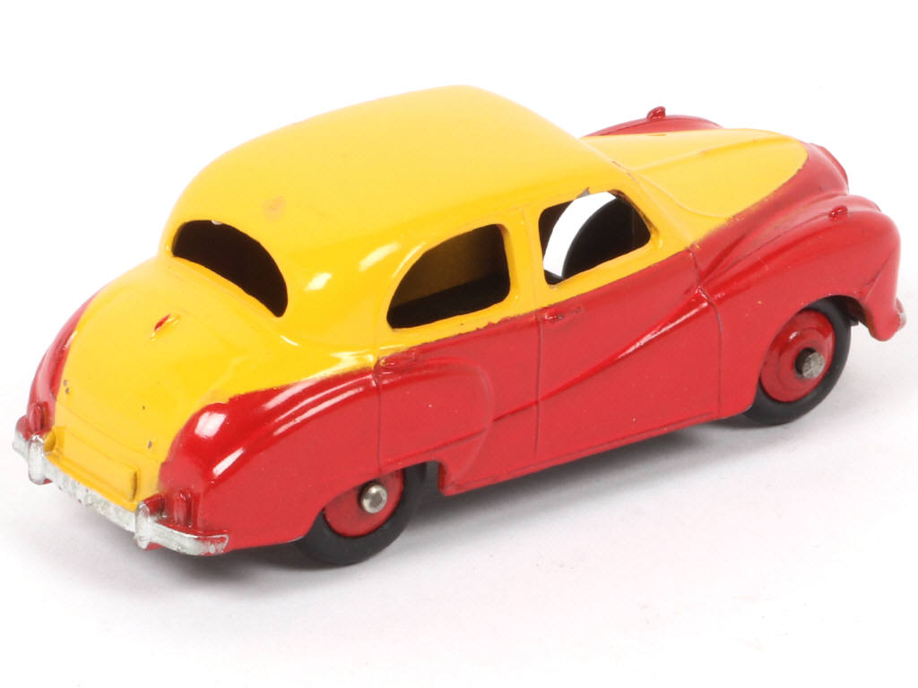 Lot 629 - DINKY TOYS (GB) (1)