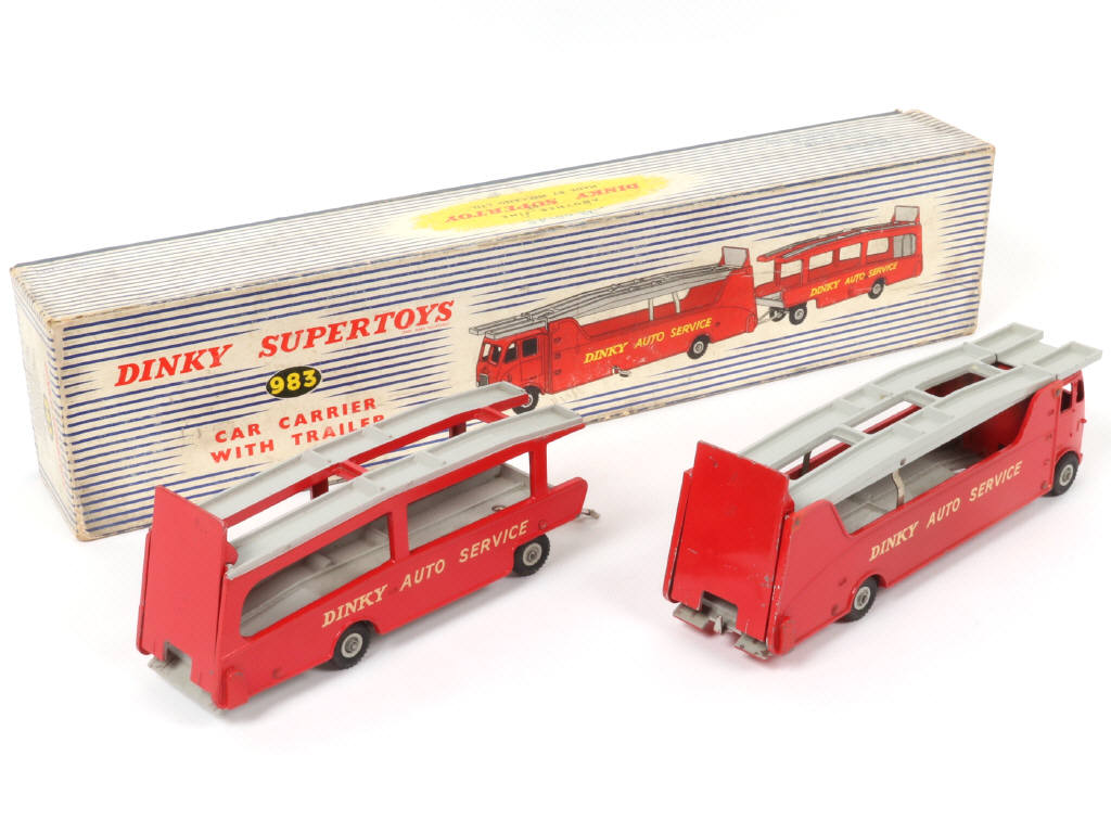 Lot 649 - DINKY TOYS (GB) (1)