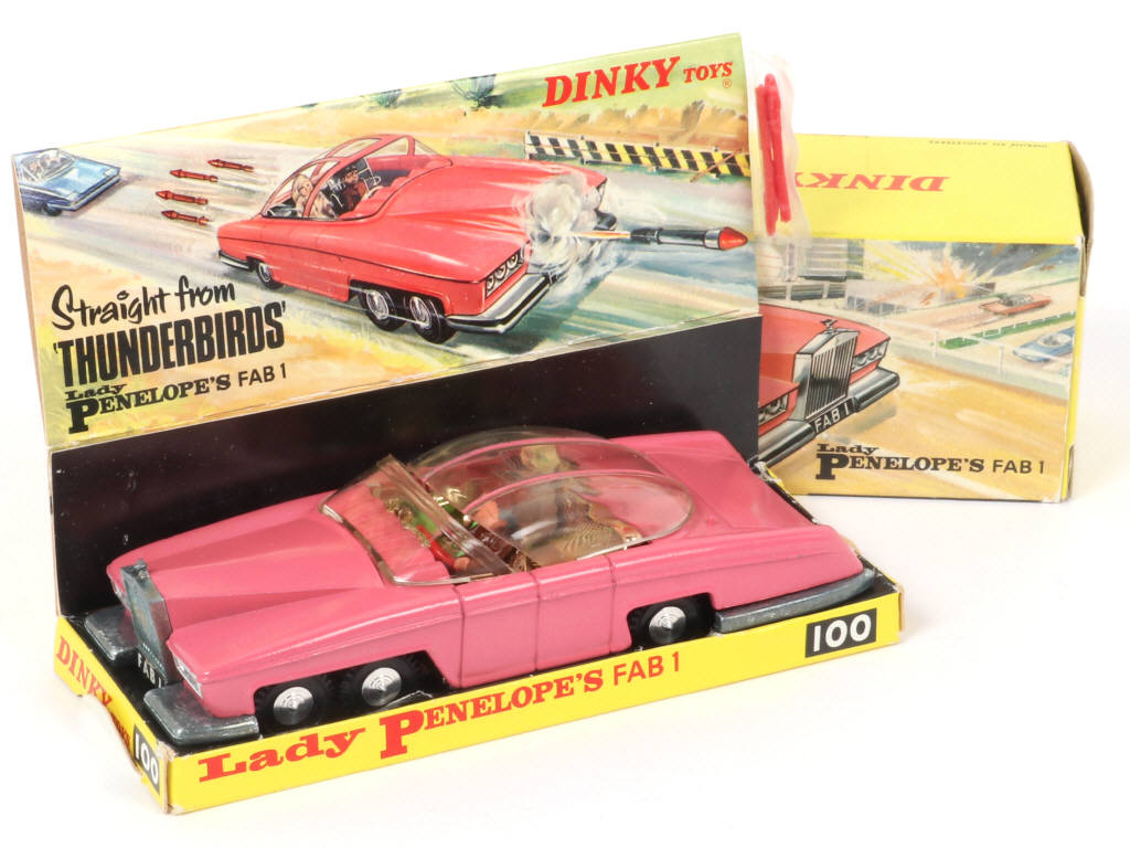 Lot 639 - DINKY TOYS (GB) (1)