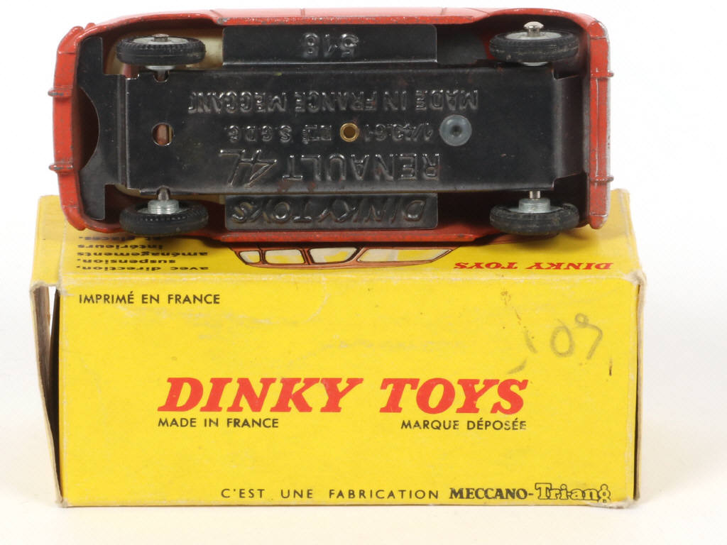 Lot 528 - DINKY TOYS (FRANCE) (1)