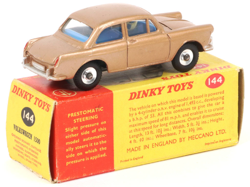 Lot 635 - DINKY TOYS (GB) (1)