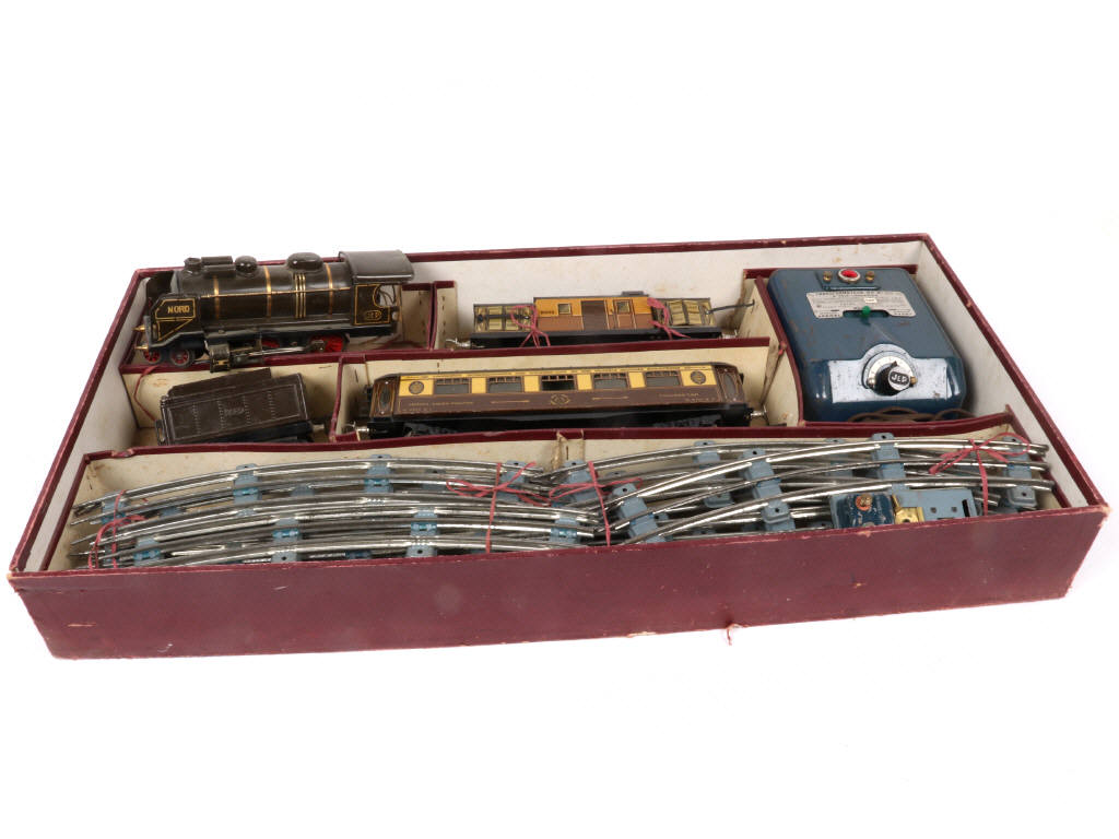 Lot 16 - JEP (FRANCE) (1)