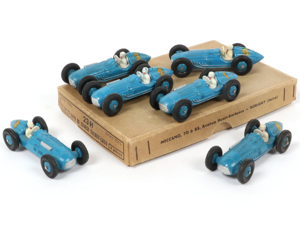 Lot 499 - DINKY TOYS (FRANCE) (7)