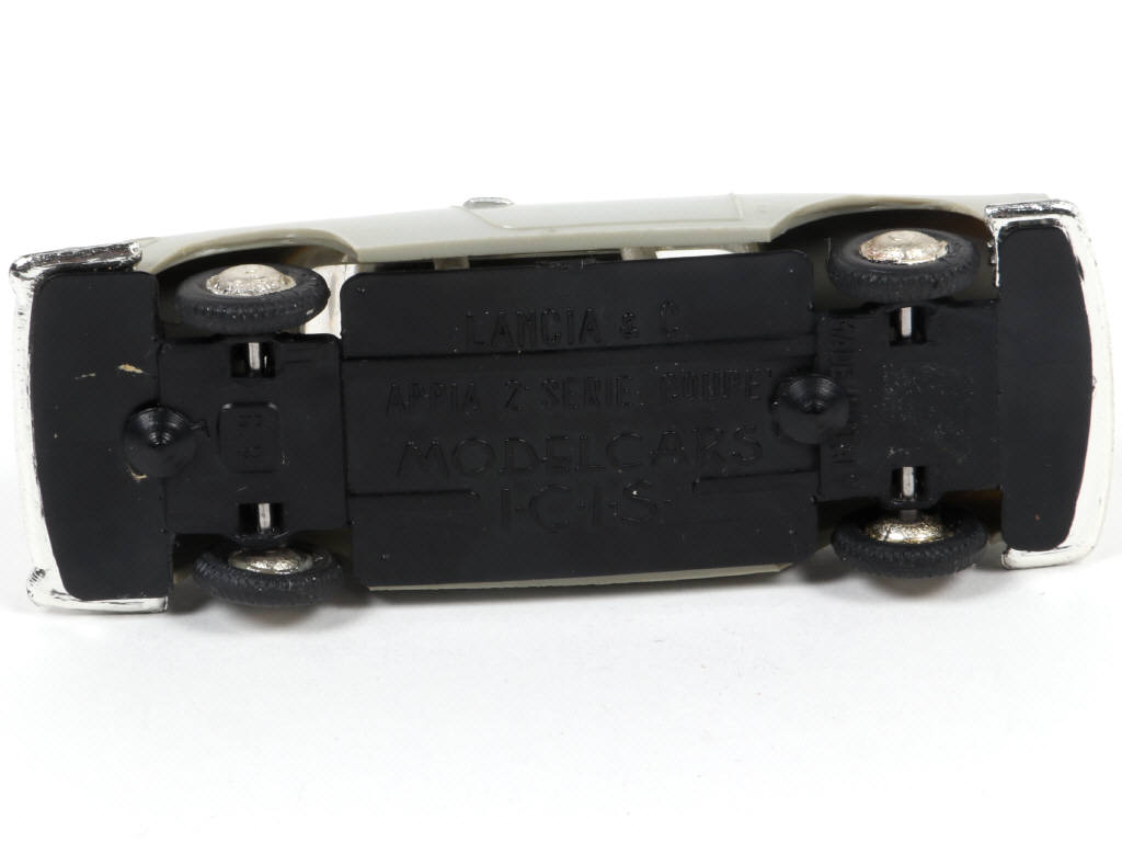 Lot 225 - I.C.I.S. MODELCARS (ITALIE) (1)
