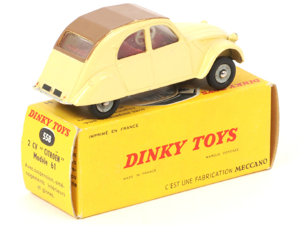 Lot 550 - DINKY TOYS (FRANCE) (1)