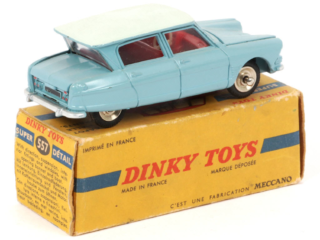 Lot 551 - DINKY TOYS (FRANCE) (1)